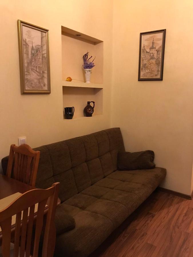 Apartments On Shevchenko Avenue リヴィウ エクステリア 写真