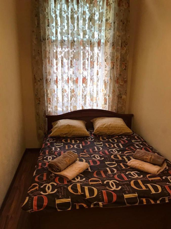 Apartments On Shevchenko Avenue リヴィウ エクステリア 写真