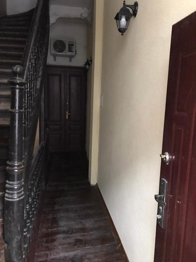 Apartments On Shevchenko Avenue リヴィウ エクステリア 写真